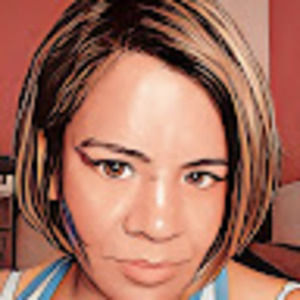 Meet your Posher, Monique